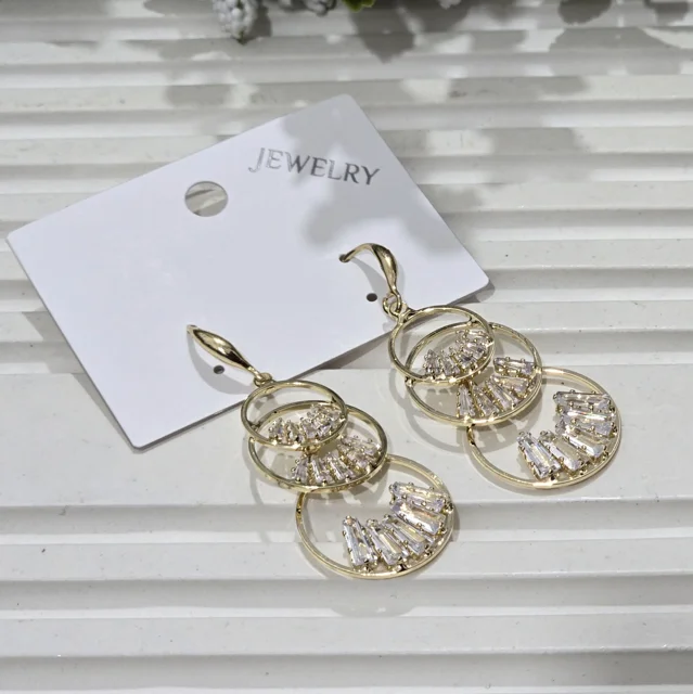 گوشواره آویزی مجلسی نگیندار ۳ حلقهJEWELRY