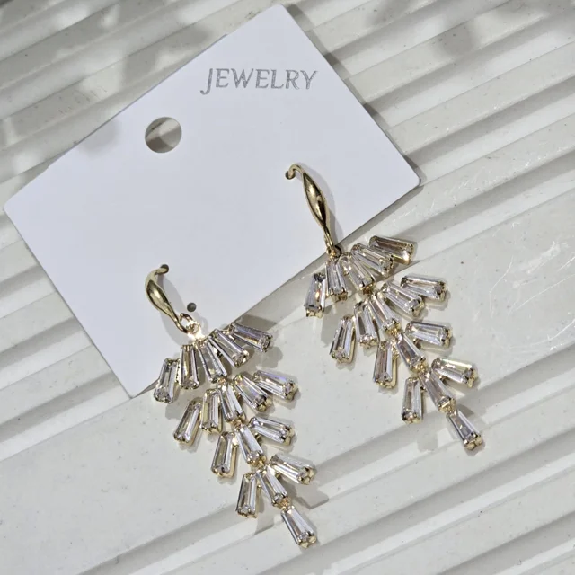 گوشواره مجلسی آویزی نگیندار JEWELRY